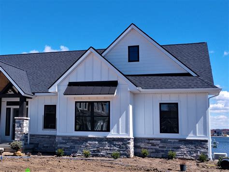 metal roof house photos|houses with metal roof accents.